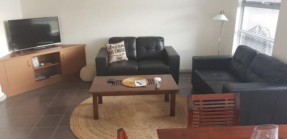 Cosy Corner Sea View Apartments Albany Buitenkant foto